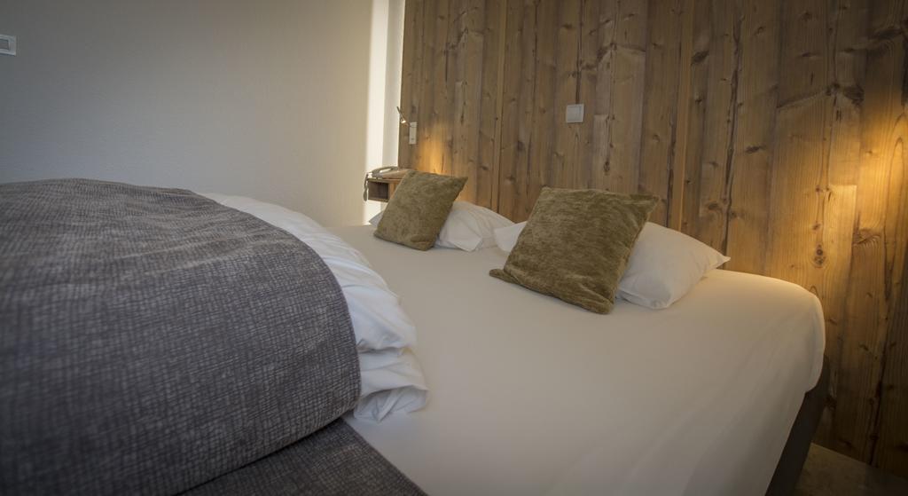 Logis Hotel Des Cepages Arbois Buitenkant foto